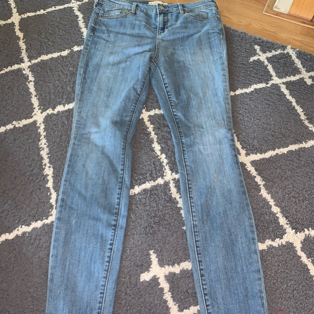Jeans - Picture 2 of 3
